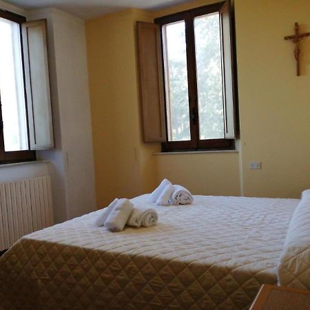 Willa Casa Per Ferie Ulivo D'Asyż Zewnętrze zdjęcie